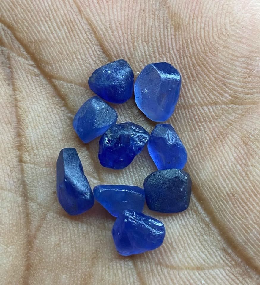 Ethically Sourced Ceylon Sapphires in Hand